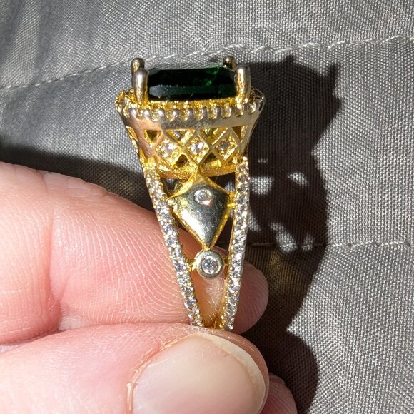 Size 8 Sterling Silver 925 & Gold Accented Emerald Green Statement Ring 5223 - Picture 4 of 8